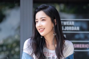必学教你安装“微乐甘肃麻将万能开挂器”(曝光透视必备猫腻)